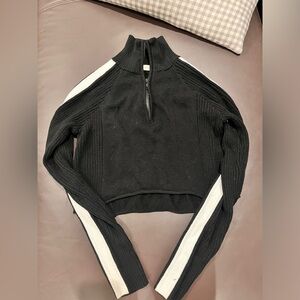 brandy melville john galt half zip pullover one size black white